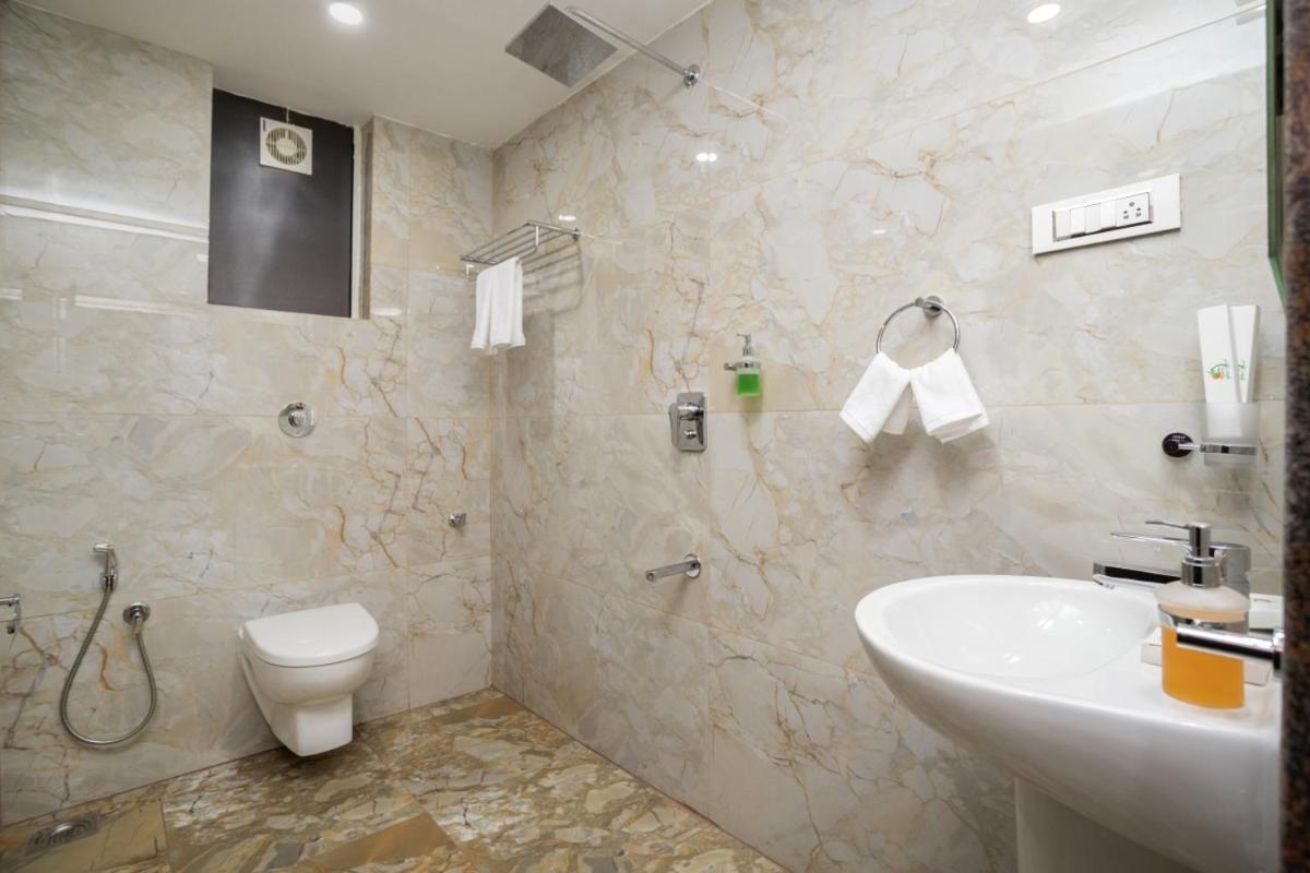 Sairaj Beach Resort Calangute Zewnętrze zdjęcie