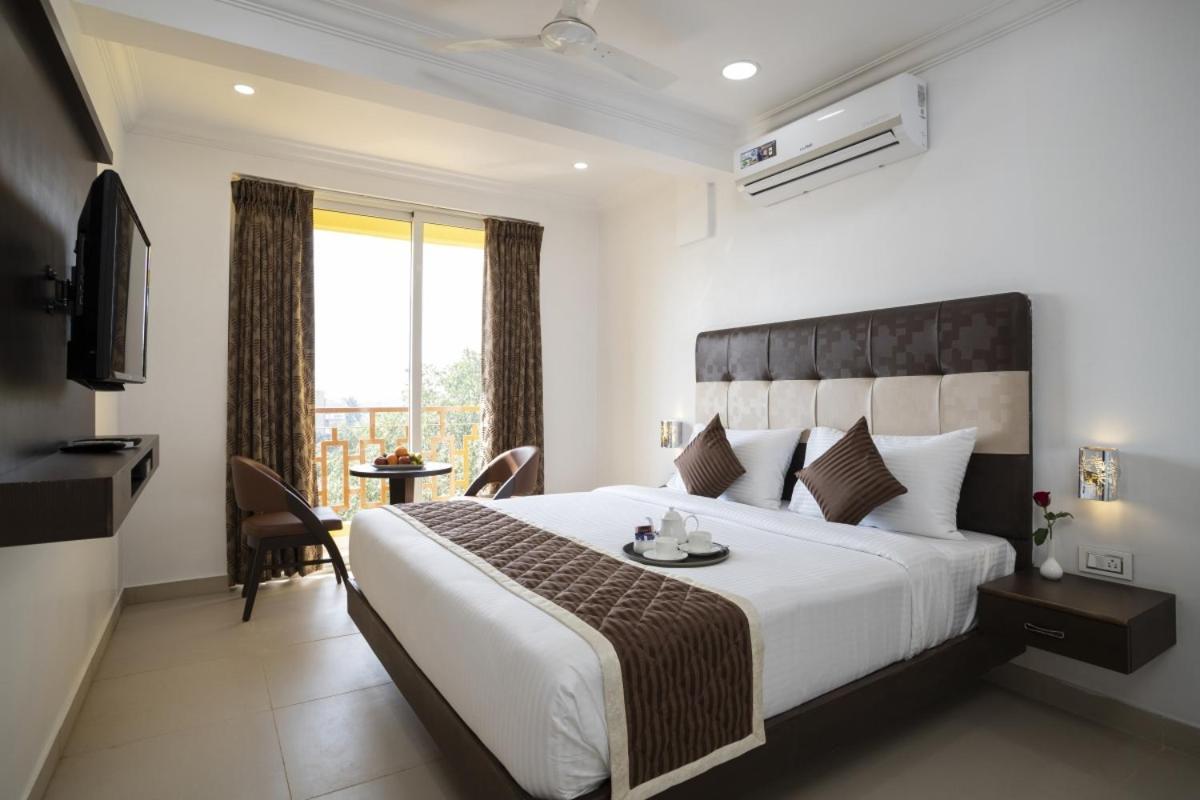 Sairaj Beach Resort Calangute Zewnętrze zdjęcie